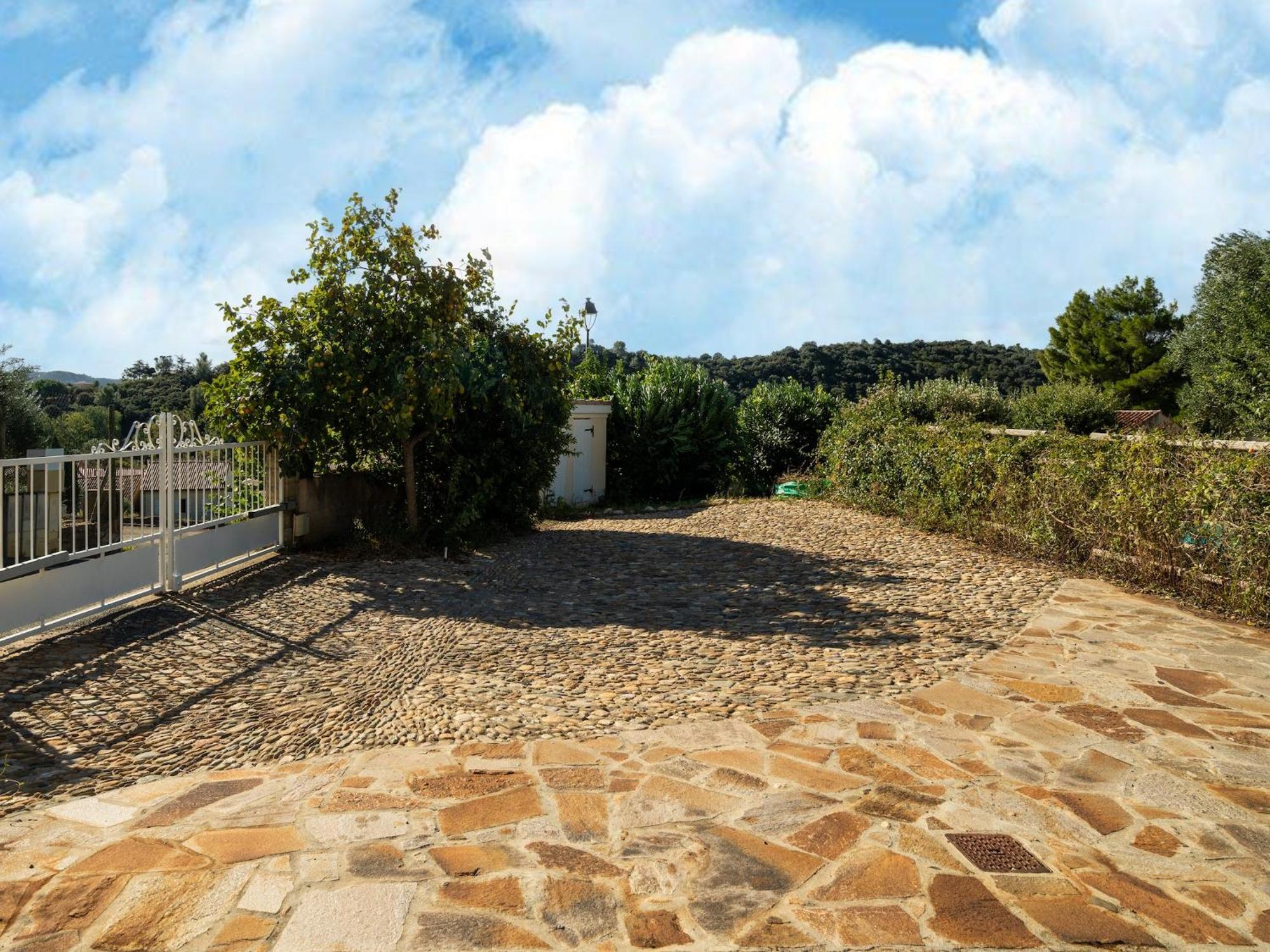 Вілла House In The South Of France With Private Pool Roquebrun Екстер'єр фото